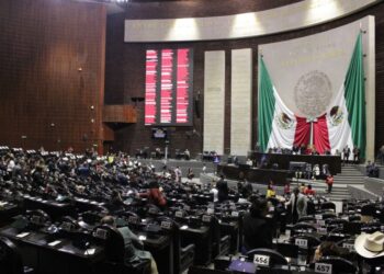 Aprueban reducir jornada laboral de 48 a 40 horas semanales y es enviada a las legislaturas de los estados para efectos constitucionales