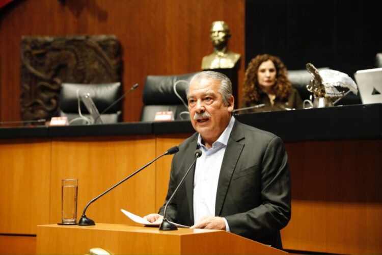 Senado aprueba por unanimidad reforma de Raúl Morón para transformar las bibliotecas en espacios incluyentes y plurilingües