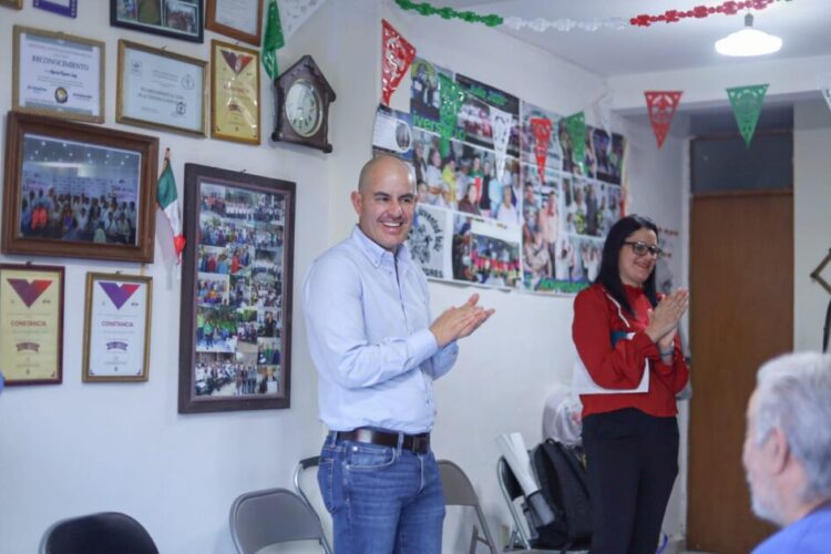 Adolfo Torres lleva a adultos mayores el programa Guardianes del Agua Morelia