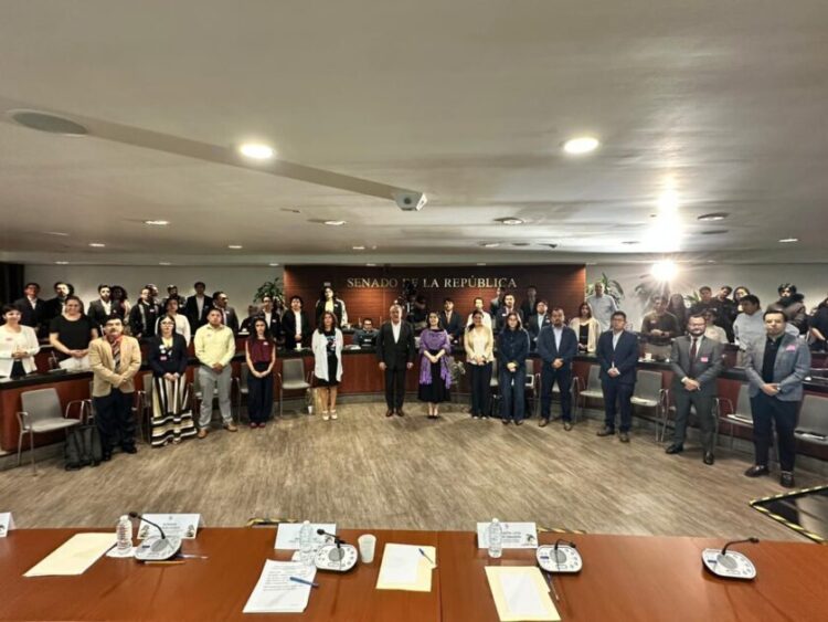 Impulsará Raúl Morón reforma para garantizar el “Uniforme Neutro” en México