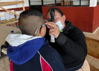 Lucila Martínez impulsa campaña de salud visual gratuita en las tenencias de Morelia, para estudiantes