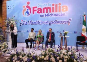 Con conferencias, conmemoran Día de la Familia en Michoacán en Congreso del Estado