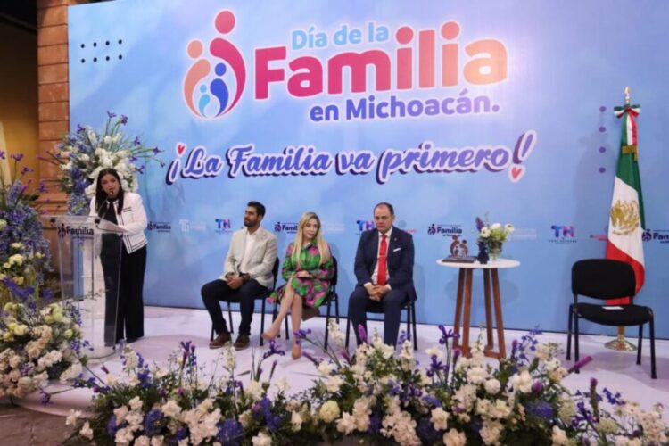 Con conferencias, conmemoran Día de la Familia en Michoacán en Congreso del Estado