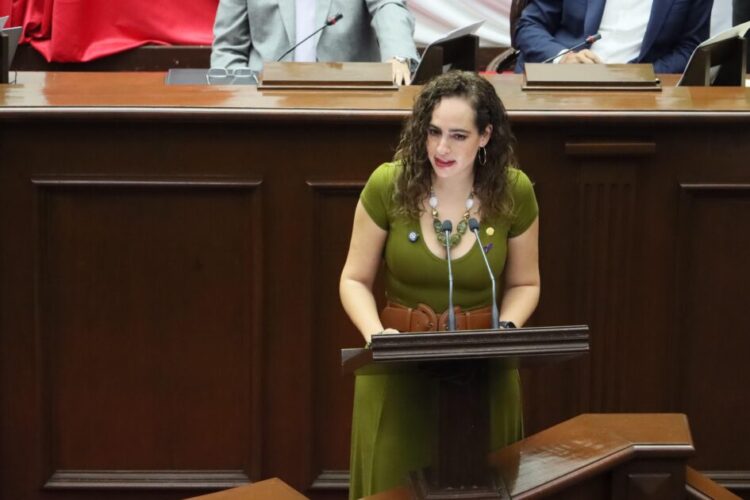Desde el Congreso de Michoacán se trabaja por las mujeres: Sandra Arreola