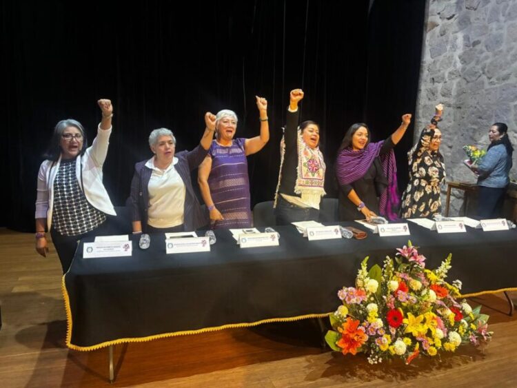 Mujeres Suemistas Mantienen Lucha por Derechos Laborales