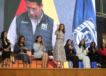Cuando las mujeres caminan juntas, todo es posible: Paola Delgadillo