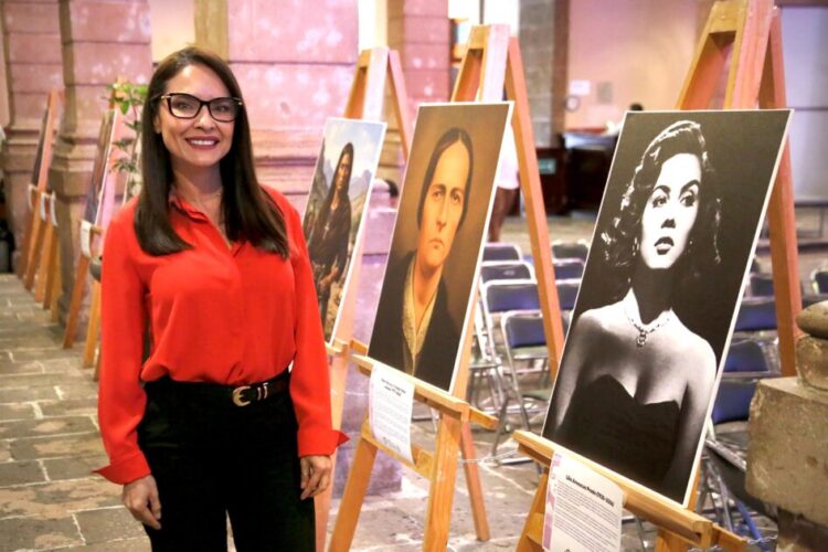 Inaugura Nalleli Pedraza exposición fotográfica en el Congreso para conmemorar a mujeres michoacanas
