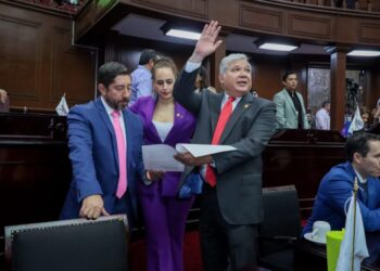 Aprueba Congreso eliminar plásticos de un solo uso en dependencias gubernamentales