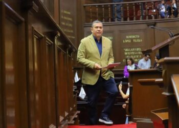 Barragán respalda Plan B de reforma electoral, urge reducir privilegios y apoyar al pueblo