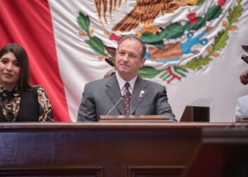 Congreso aprueba reforma a la Ley de Educación, presentada por David Martínez, para incluir educación financiera en planes de estudios