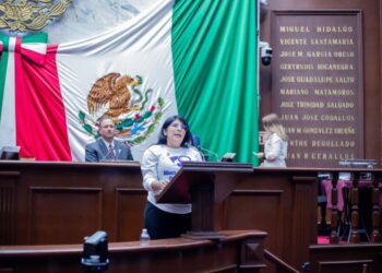 No hemos llegado todas: Vanhe Caratachea