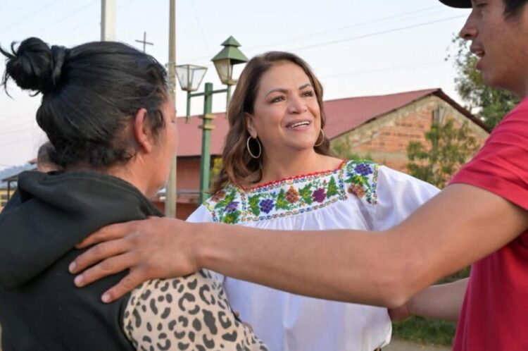 Fabiola Alanís propone que ciudadanía decida en Michoacán con consultas y plebiscitos