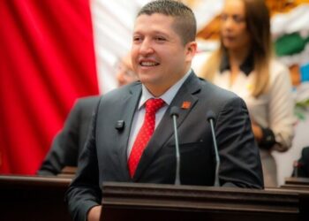 Aprueba Congreso del Estado iniciativa del Dip. Vicente Gómez para el manejo, reciclaje y reúso de la basura electrónica