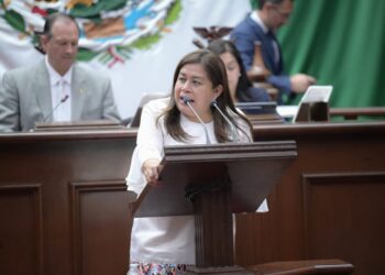 Presenta Belinda Iturbide iniciativa para atender dependencia a medicamentos para dormir
