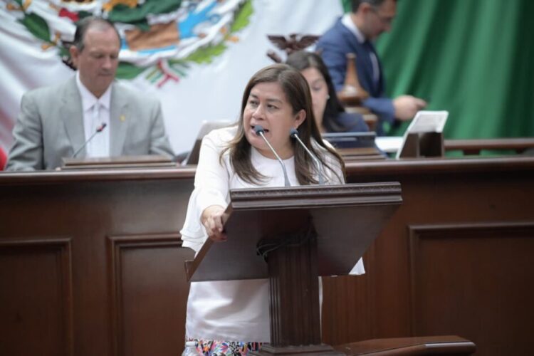 Presenta Belinda Iturbide iniciativa para atender dependencia a medicamentos para dormir