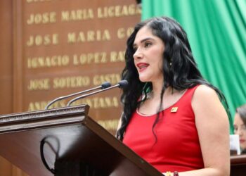 Presenta Diana Espinoza, iniciativa para garantizar atención intercultural a mujeres indígenas víctimas de violencia