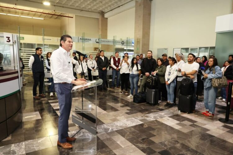 Alfonso Martínez da la bienvenida a las y los paisanos a Morelia