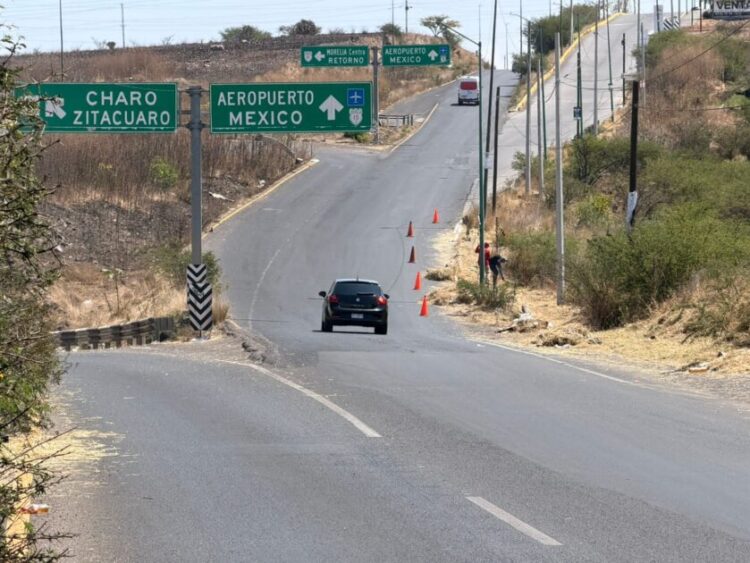 Gobierno de Alfonso Martínez implementa jornada de limpieza en salida a Charo