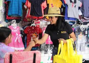 Reconoce Lucila Martínez el valor del trabajo artesanal en Morelia