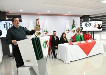 En Morena son grandes opositores, pero no saben gobernar: Memo Valencia