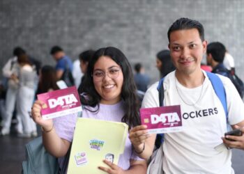 Los nicolaita, recogen su chip D4TA a partir de este viernes en módulos de Cofom, Sectur, Teatro Ocampo y Plaza U