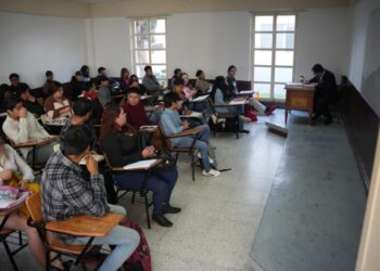 El apoyo del docente nicolaita hizo concretar incremento salarial 2026: Yarabí Ávila