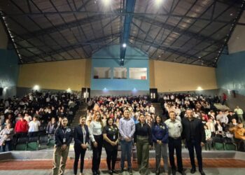 Impulsa Carlos Torres Piña acciones de prevención en La Piedad; FGE imparte plática a estudiantes de nivel medio superior