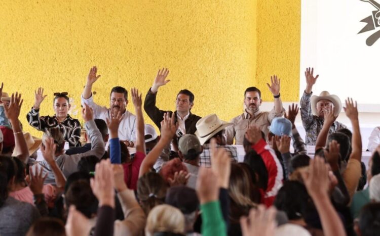 Alfonso Martínez Alcázar pone en marcha programas para apoyar el campo de Morelia