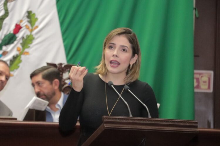 Es urgente un manejo sustentable y estratégico del agua: Brissa Arroyo