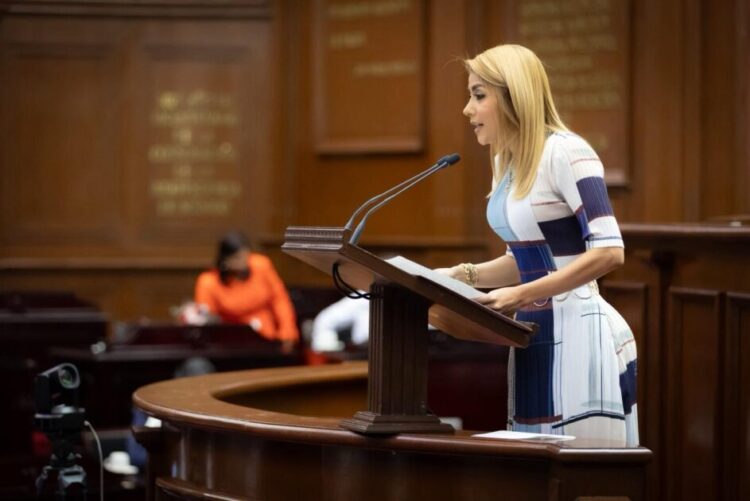 Sandra Olimpia presenta iniciativa para reconocer al deporte como herramienta para prevenir la violencia y delincuencia