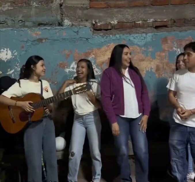 Adriana Campos impulsa el talento juvenil con entrega de instrumentos en Jacona