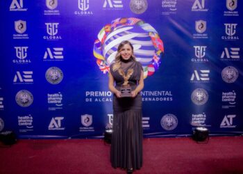 Dayana Pérez recibe Premio Intercontinental por impulso al patrimonio cultural de Salvador Escalante