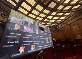 Por unanimidad, Congreso de Michoacán aprueba reforma al artículo 127 de la Constitución Política de México, en materia de límite a las jubilaciones y pensiones de las entidades públicas