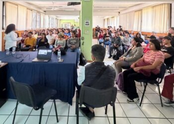 Fortalece FGE Michoacán la prevención de delitos cibernéticos en estudiantes de Morelia
