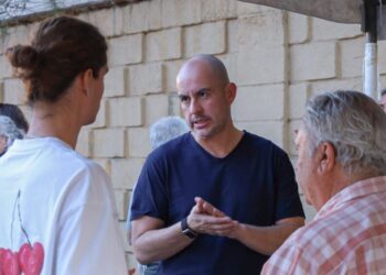 Mantiene Adolfo Torres atención continua a colonos del Sur