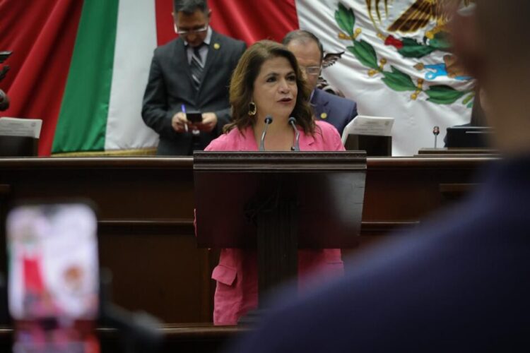 Fabiola Alanís: Plan Michoacán en salud da resultados con más especialistas y mejor atención