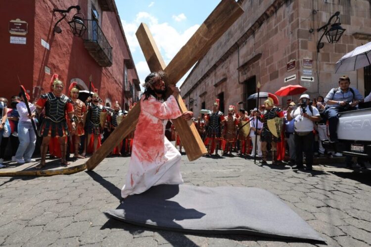 Con fervor se vive en Morelia la Pasión y Muerte de Jesús
