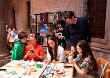 Tradición y arte llenan el Palacio Municipal en temporada de Semana Santa