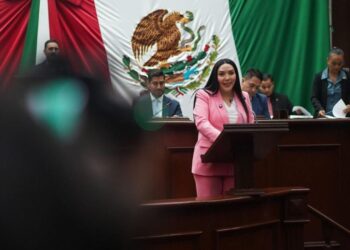 Desde el Congreso se seguirán promoviendo acciones legislativas contra la violencia escolar: Adriana Campos