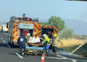 Coordina CRUM atención a heridos tras accidente de autobús en la Autopista de Occidente