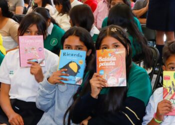 Regresa a clases más de un millón de estudiantes a partir de este lunes: Gabriela Molina