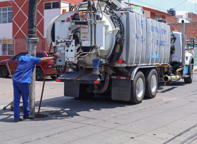 Adolfo Torres instruye atención inmediata a reporte en El Porvenir