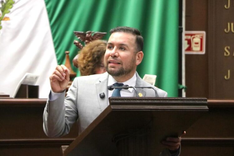 Presenta Reyes Galindo iniciativa para considerar como violencia contra la mujer el no reconocer el trabajo doméstico y cuidados en el hogar