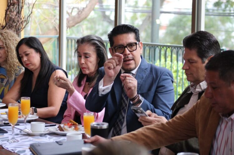 Empresarios y profesionistas presentan ante alcalde de Morelia Alfonso Martínez su nuevo esquema de trabajo y plantean preocupaciones