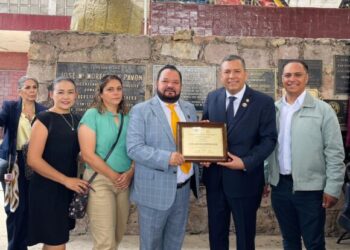 La educación es prioridad para transformar Morelia: JC Barragán