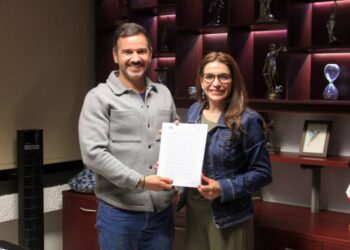 Gobierno Municipal reconocerá a quienes sirven con amor a Morelia: Contralora