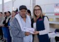 Acompaña Dayana Pérez a los sectores más vulnerables a recibir más de 300 tarjetas de programas de bienestar en Salvador Escalante