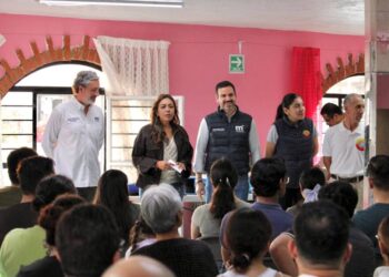 Yankel Benítez impulsa curso de primeros auxilios con vecinos de la colonia Industrial