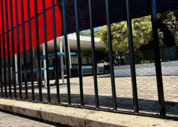 Huelga de puertas abiertas o cerradas es huelga; dice tajante Eduardo Tena Flores