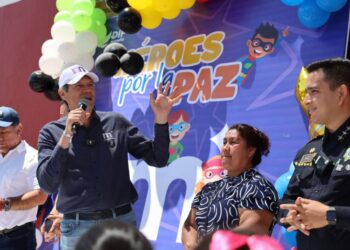 Lleva Alfonso Martínez alegría a niñas y niños de Teremendo con el Festival de la Niñez “Héroes por la Paz”
